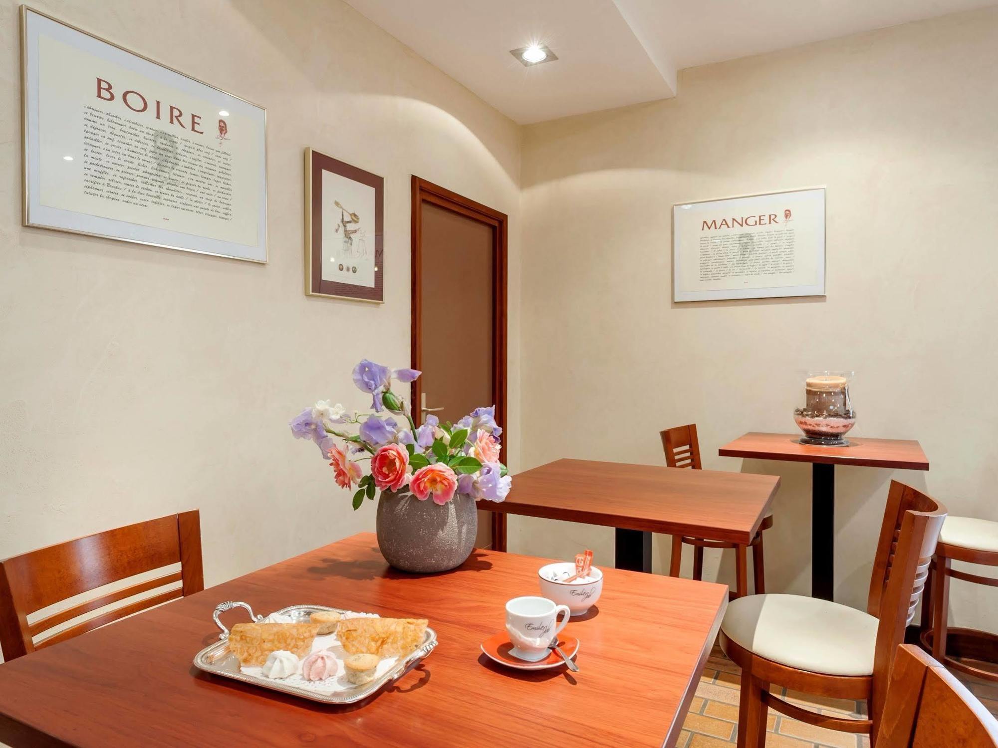 Hotel Restaurant Emile Job Montmerle-sur-Saone Exterior photo
